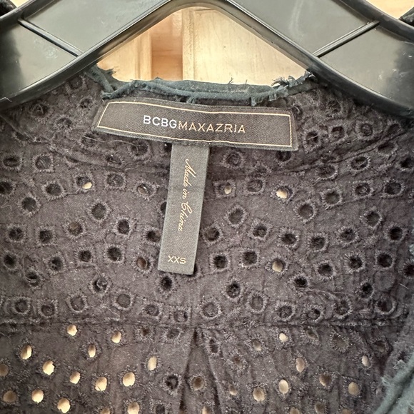 *2/$25 SALE* BCBG XXS Perforated Shirt - Picture 3 of 3